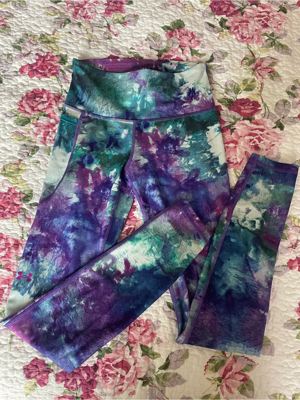 Women’s XS Under Armour Purple & Teal Tie-Dye Active Compression Leggings